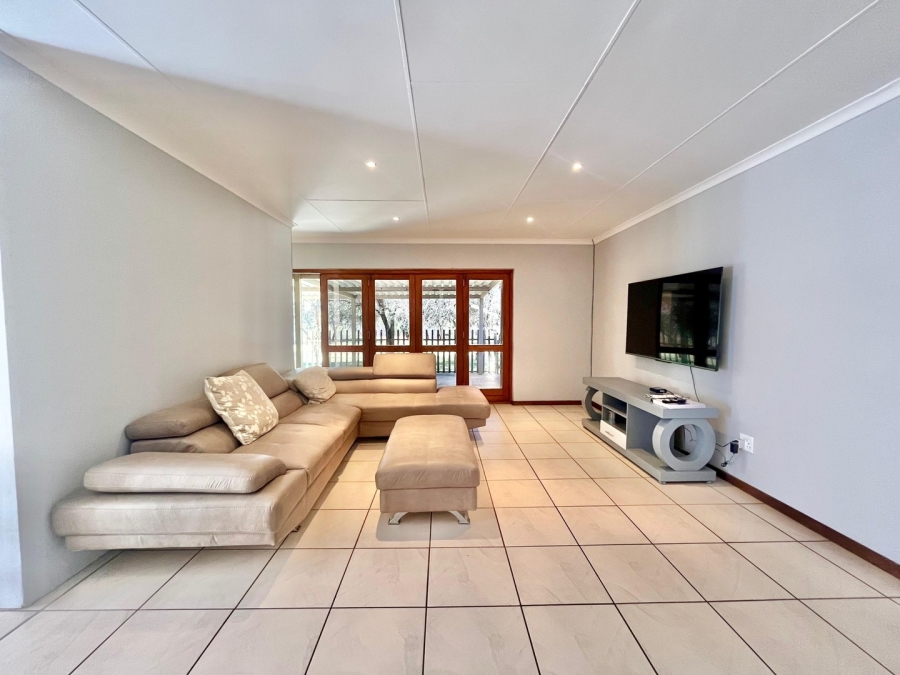 3 Bedroom Property for Sale in Hexrivier Lifestyle Estate North West